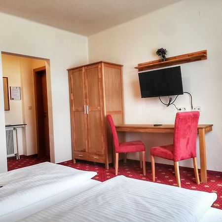 Familie Zuser Hotel Garni 米特尔巴赫 外观 照片