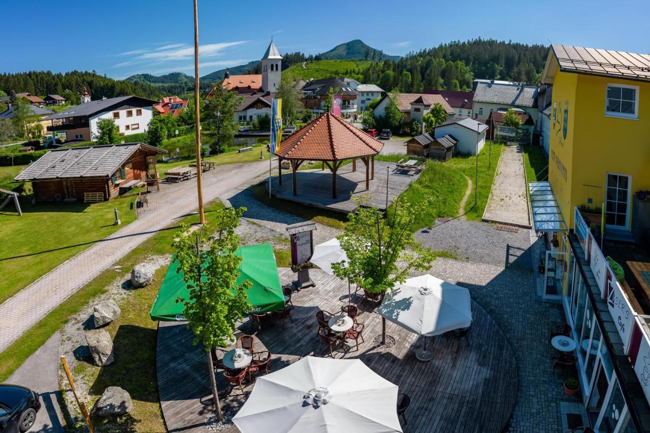 Familie Zuser Hotel Garni 米特尔巴赫 外观 照片
