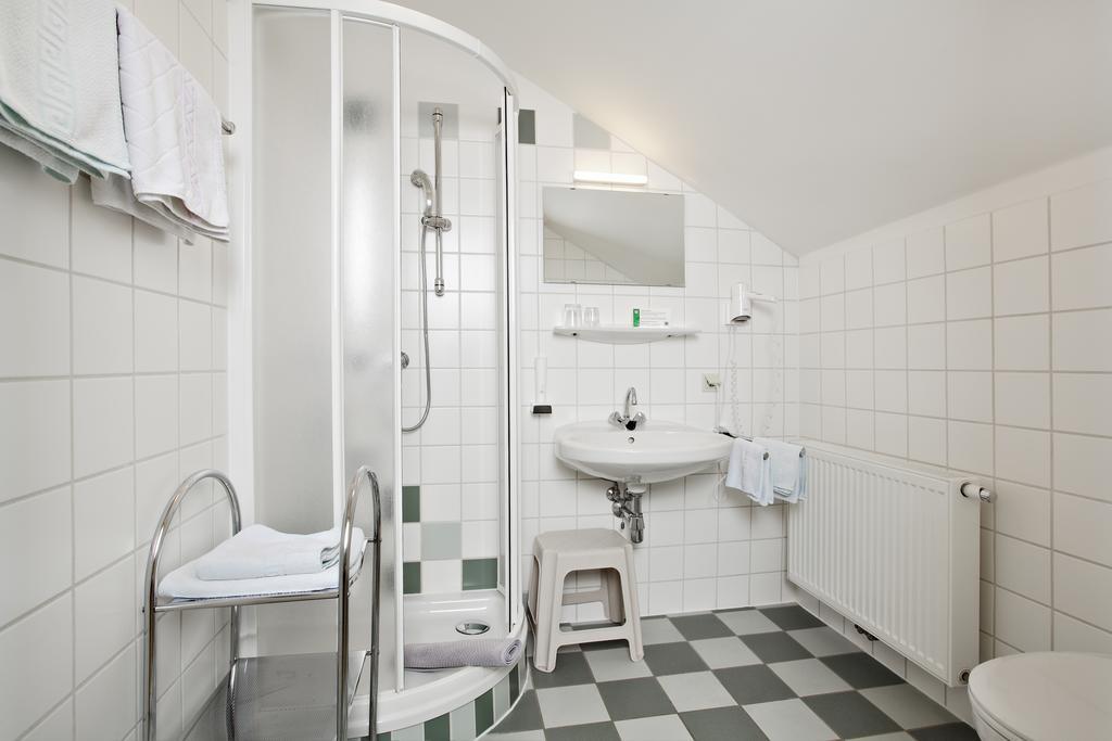 Familie Zuser Hotel Garni 米特尔巴赫 客房 照片