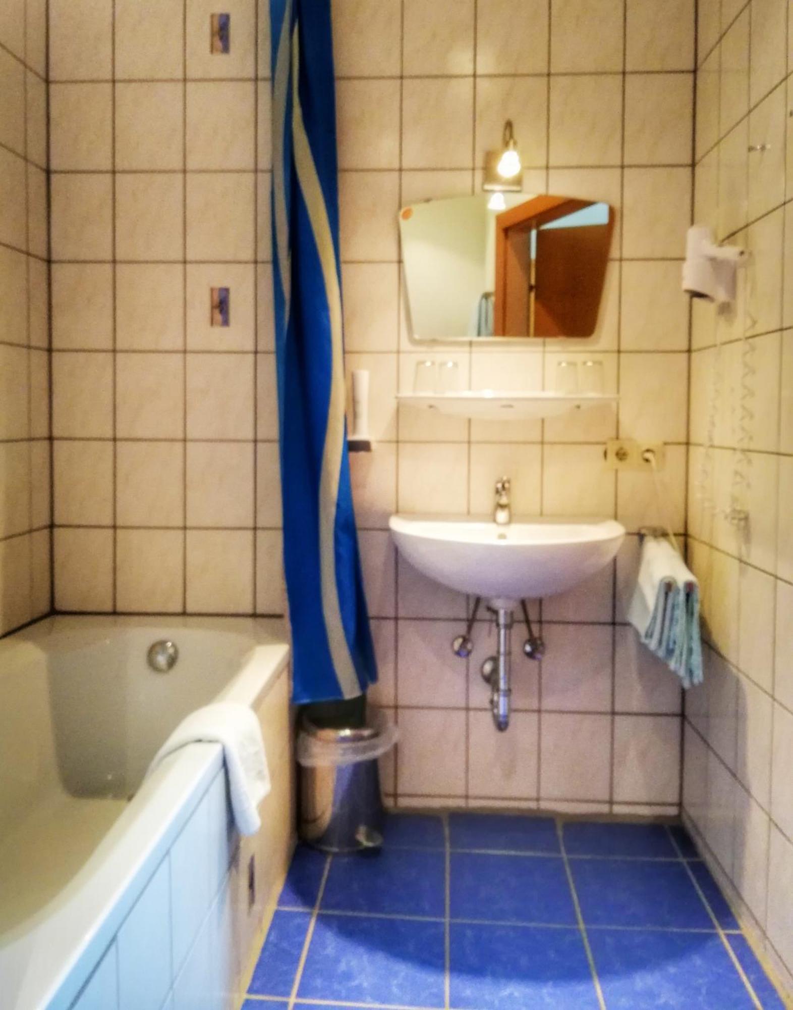 Familie Zuser Hotel Garni 米特尔巴赫 外观 照片