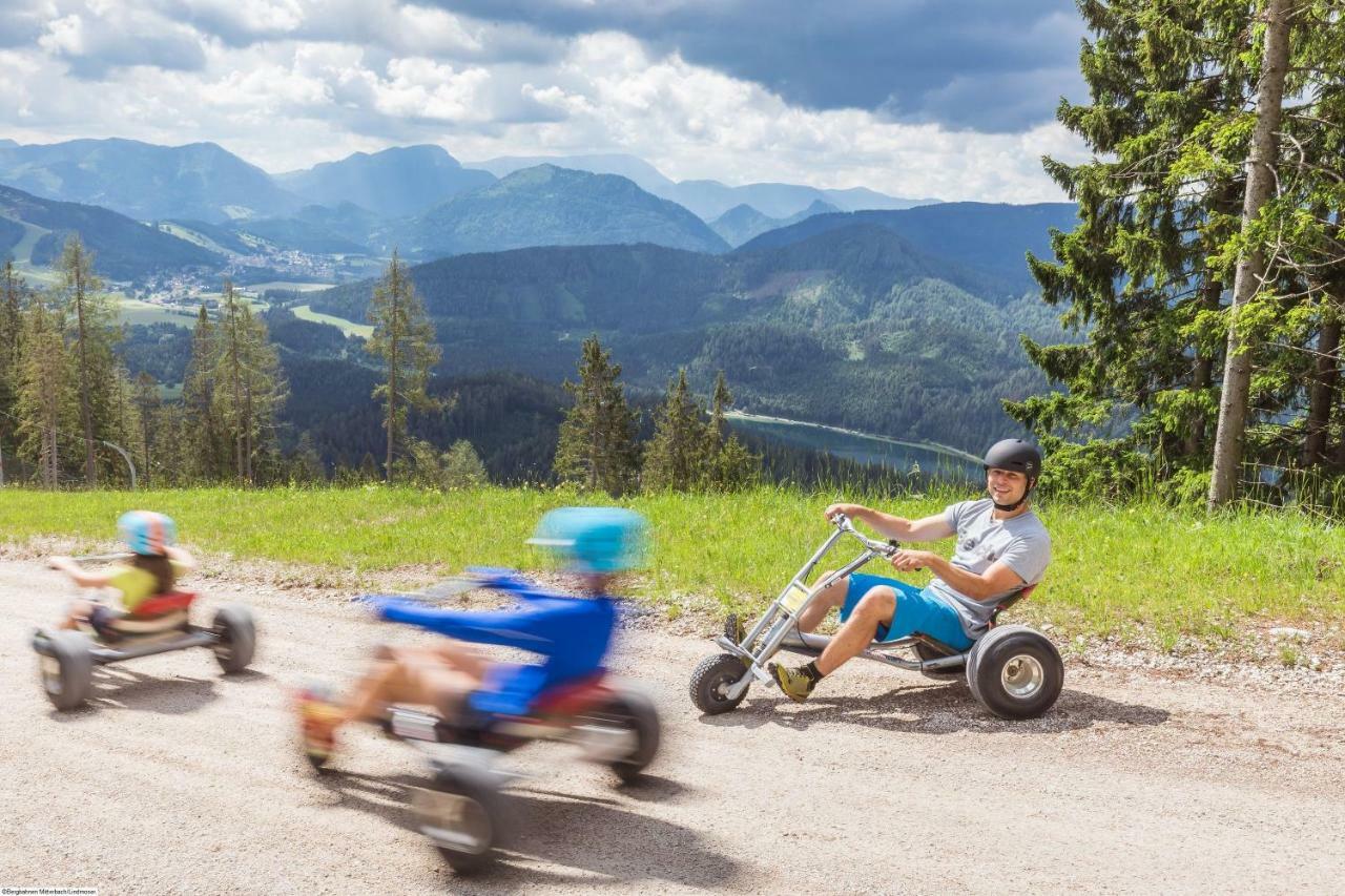 Familie Zuser Hotel Garni 米特尔巴赫 外观 照片