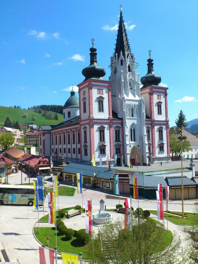 Familie Zuser Hotel Garni 米特尔巴赫 外观 照片